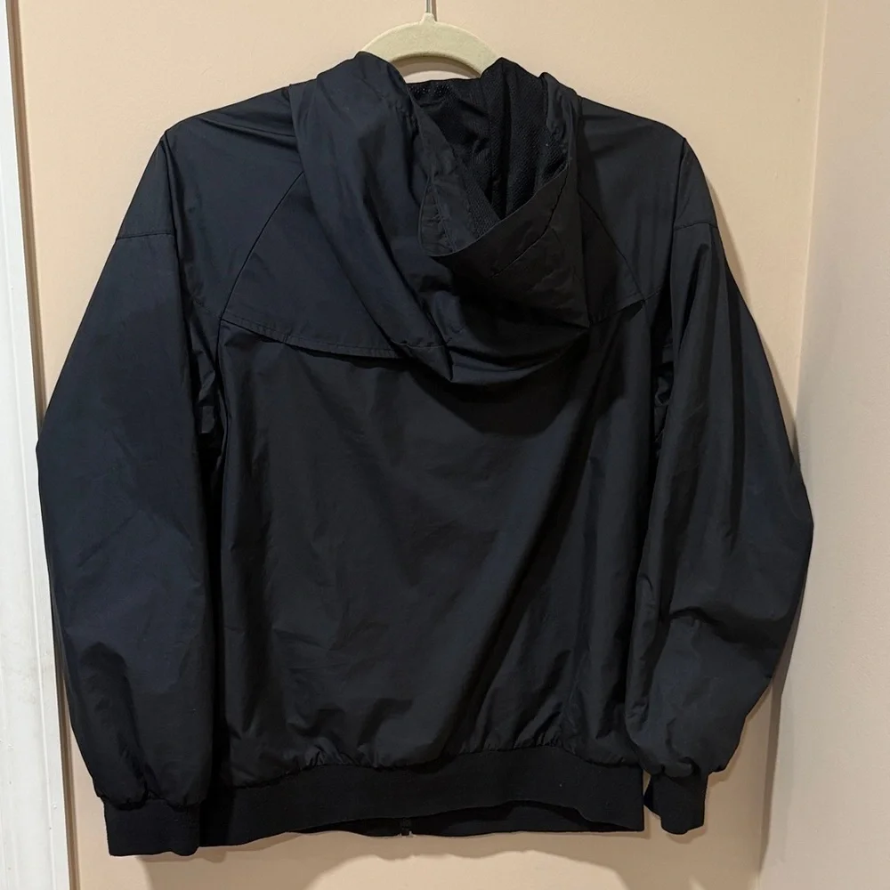 Nike Black Windbreaker Jacket size youth large